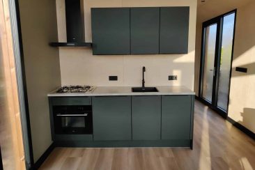 cover_tiny_house_4_pers._keuken2